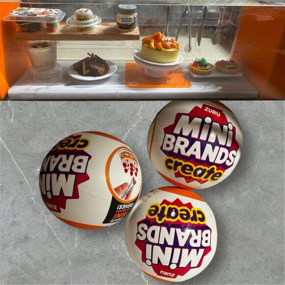 3 Mini Brands Create: Master Chef capsule plus display items - Picture 1 of 1